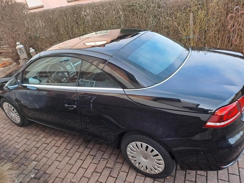 Gebraucht VW Eos 160 PS (117 kW) 2013 Schwarz Cabrio