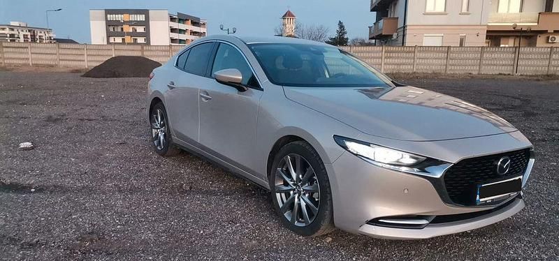 Gebraucht Mazda 3 Sky 186 PS (136 kW) 2022 Beige Limousine