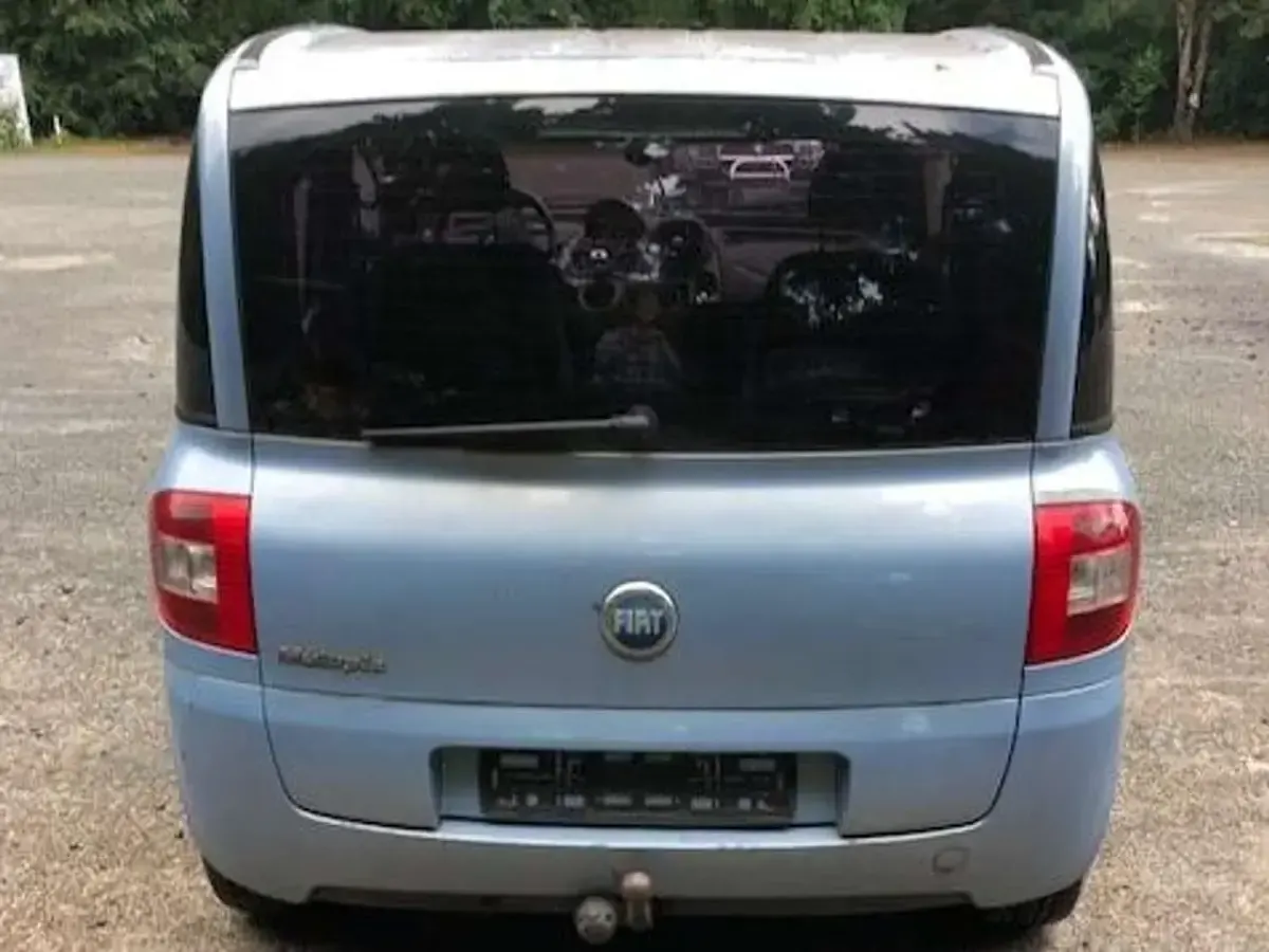 Gebraucht Fiat Multipla Dynamic 103 PS (75 kW) 2006 Blau Van / Kleinbus