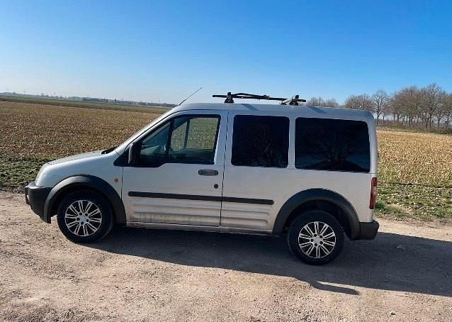 Gebraucht Ford Tourneo Connect 120 PS (88 kW) 2006 Silber Van / Kleinbus