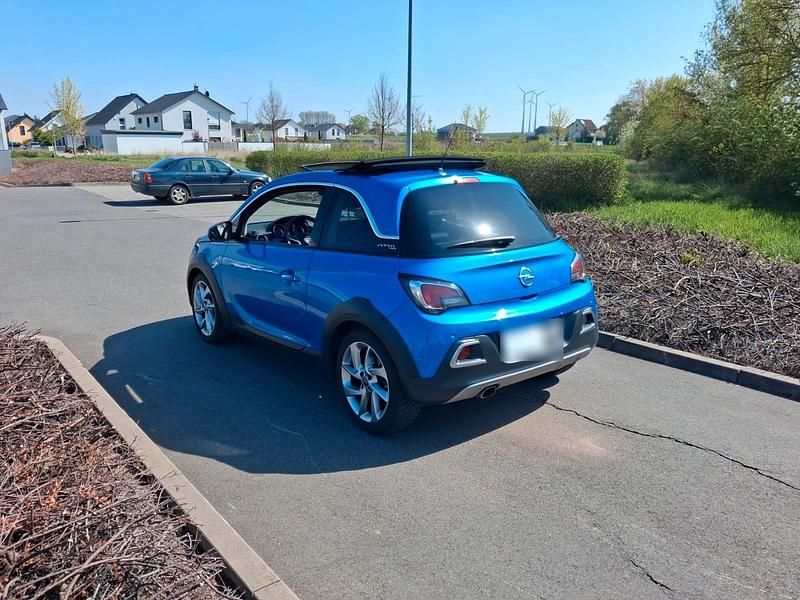 Gebraucht Opel Adam Rocks 116 PS (85 kW) 2015 Blau Kleinwagen