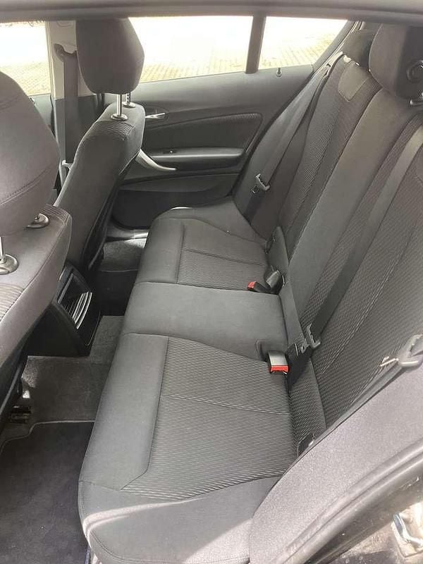 Schwarz Gebraucht 2012 BMW 116 Kleinwagen | 6.590 € (Fairer Preis) - Bild 1/4