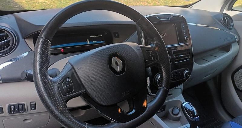 Gebraucht Renault Zoe 64 kW (88 PS) 2015 Weiß Kleinwagen
