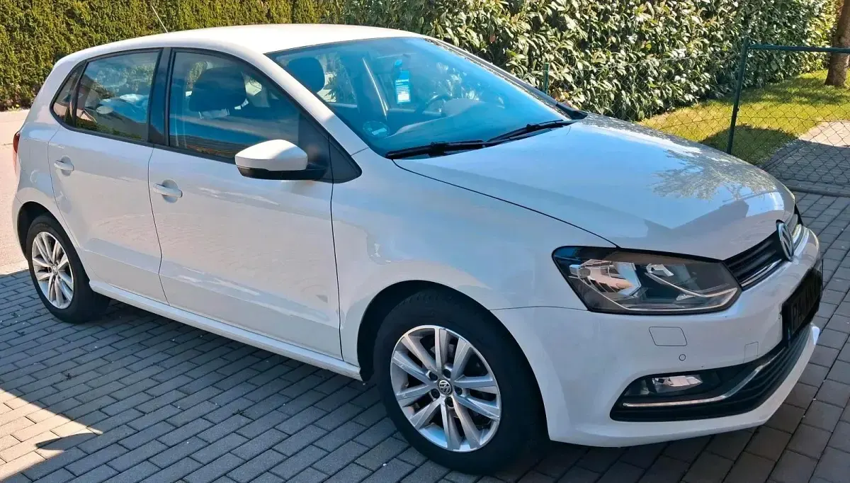 Gebraucht VW Polo Comfortline 90 PS (66 kW) 2017 Weiß Kleinwagen