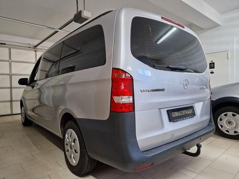 Gebraucht Mercedes Vito 114 PS (83 kW) 2016 Silber Van