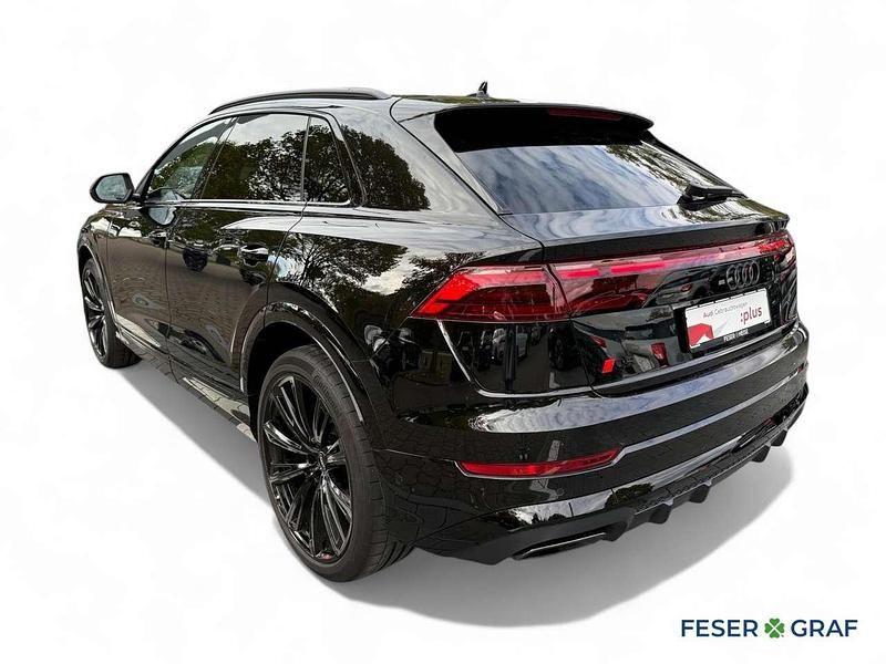 Gebraucht Audi Q8 Ambiente 286 PS (210 kW) 2025 Mythosschwarz metallic SUV