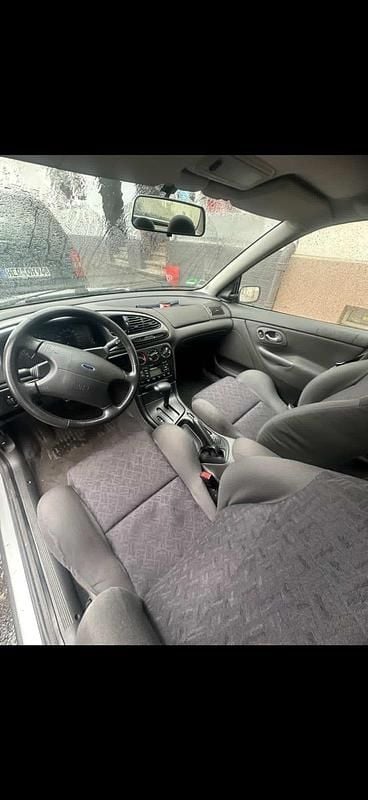 Gebraucht Ford Mondeo 130 PS (95 kW) 1998 Grau Limousine