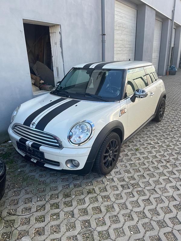 Gebraucht Mini Cooper 98 PS (72 kW) 2010 Weiß Kleinwagen