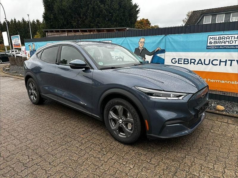 Gebraucht Ford Mustang Mach-E Basis 197 kW (269 PS) 2021 Blau SUV