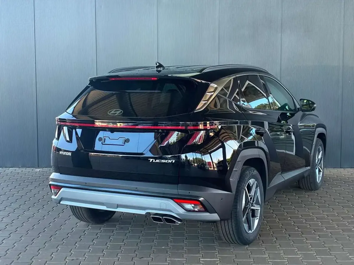 Neu Hyundai Tucson Comfort 160 PS (117 kW) 2025 Abyss black SUV