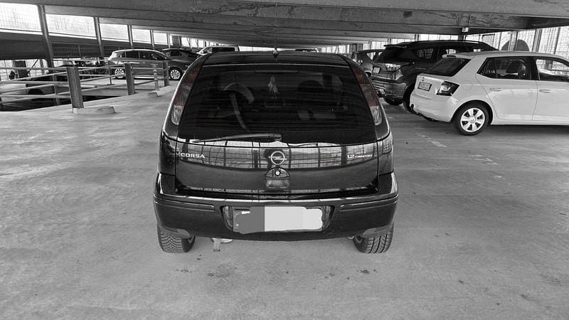 Gebraucht Opel Corsa 80 PS (58 kW) 2006 Schwarz Kleinwagen