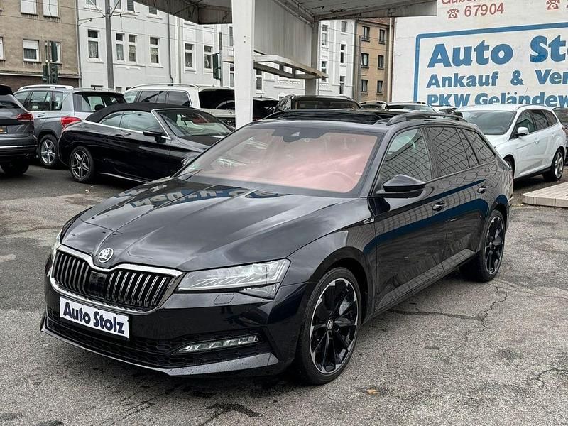 Schwarz Gebraucht 2022 Skoda Superb SportLine Kombi | 34.950 € (Fairer Preis) - Bild 1/4