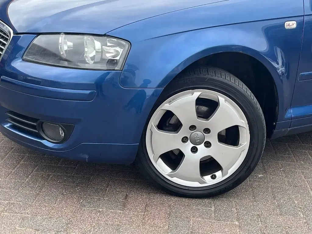 Gebraucht Audi A3 Ambition 116 PS (85 kW) 2005 Blau Kleinwagen