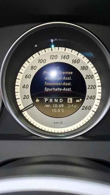 Gebraucht Mercedes C350 231 PS (169 kW) 2011 Grau Kombi