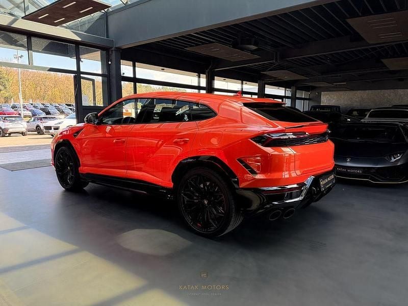 Neu Lamborghini Urus 799 PS (587 kW) 2026 Orange SUV