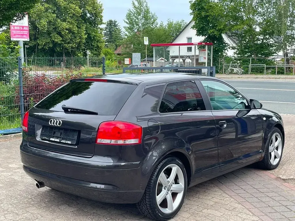 Gebraucht Audi A3 Ambiente 116 PS (85 kW) 2007 Grau Kleinwagen