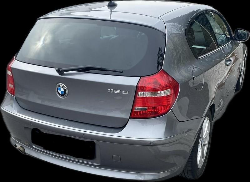 Gebraucht BMW 116 116 PS (85 kW) 2011 Grau Kleinwagen