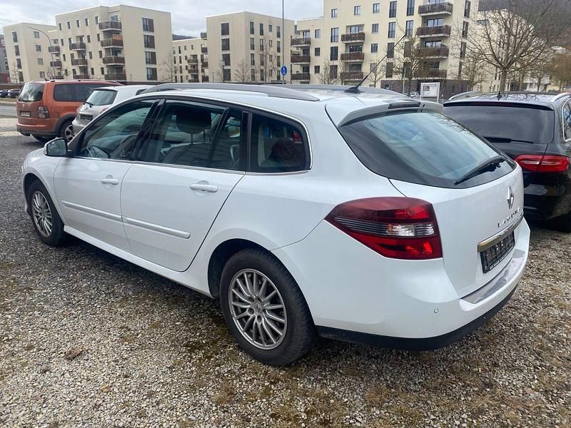 Gebraucht Renault Laguna III 110 PS (80 kW) 2012 Weiß Kombi