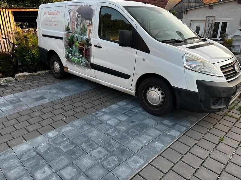Weiß Gebraucht 2008 Fiat Scudo Van / Kleinbus | 1.999 € - Bild 1/4
