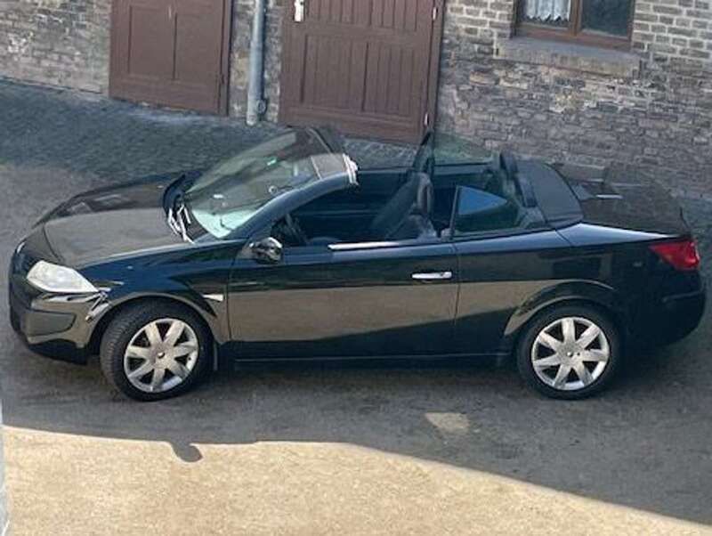 Schwarz Gebraucht 2007 Renault Mégane Cabriolet Dynamique Cabrio | 1.800 € (Fairer Preis) - Bild 1/4