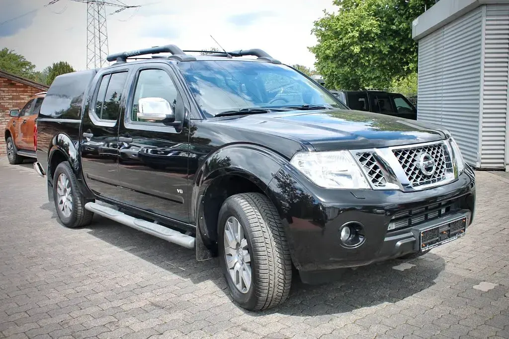 Gebraucht Nissan Navara 231 PS (169 kW) 2012 Schwarz Pickup