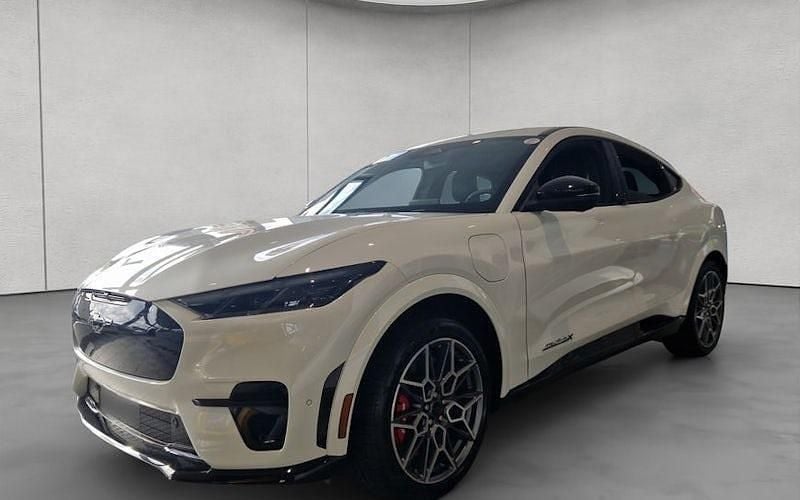 Weiß Neu 2025 Ford Mustang Mach-E GT SUV | 68.380 € (Guter Preis) - Bild 1/4
