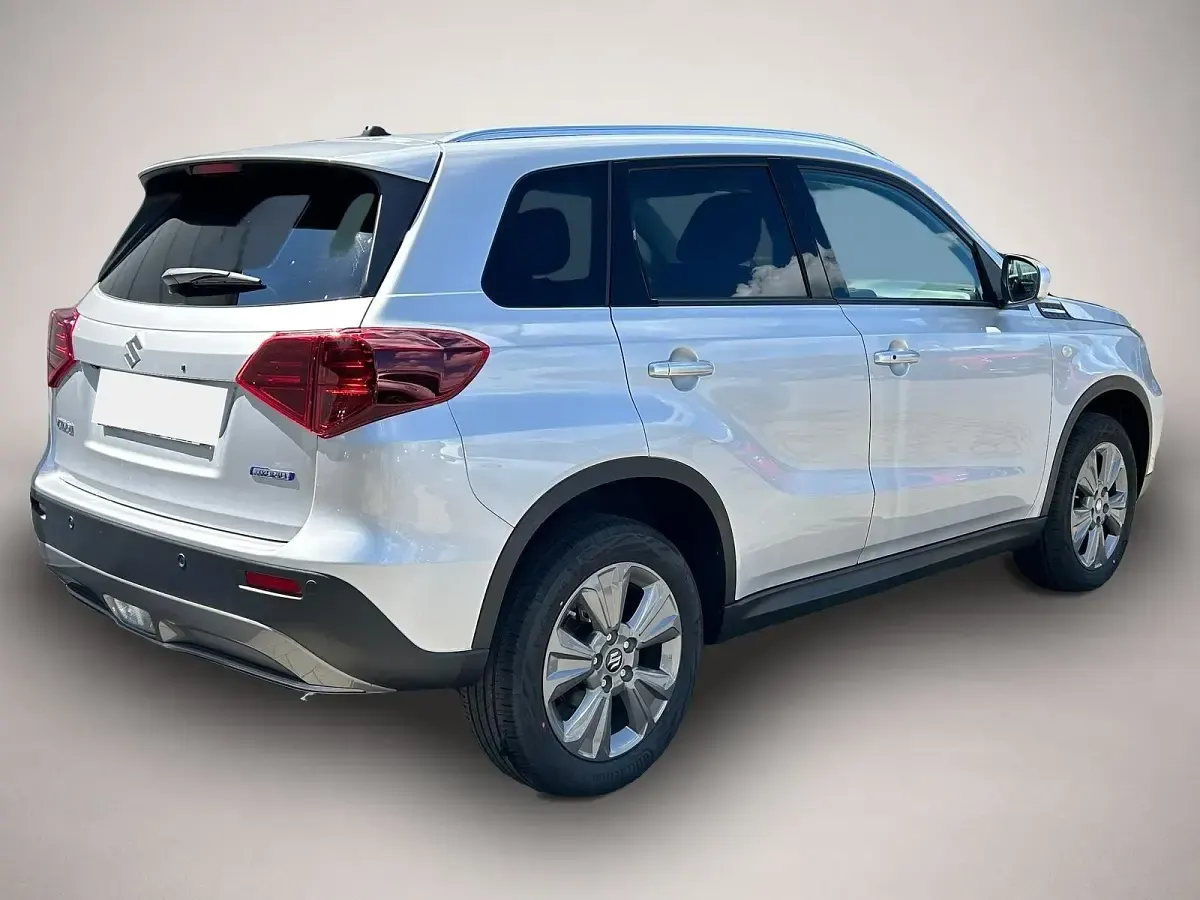 Neu Suzuki Vitara Comfort 110 PS (80 kW) 2026 Silber SUV