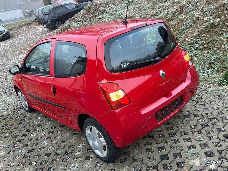 Gebraucht Renault Twingo 58 PS (42 kW) 2010 Rot Kleinwagen