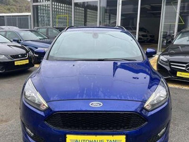 Second-hand Ford Focus ST-Line 150 CP (110 kW) 2017 Albastru Break