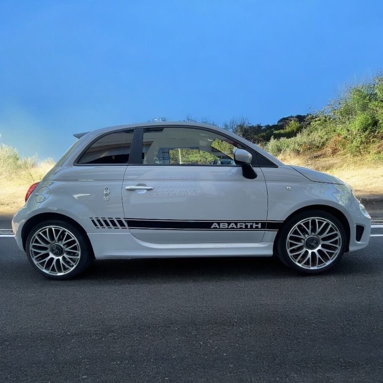 Grau Gebraucht 2020 Abarth 595 Kleinwagen | 15.490 € (Guter Preis) - Bild 1/4