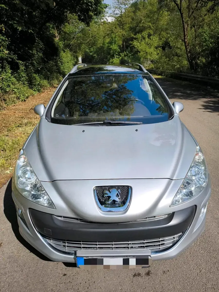 Gebraucht Peugeot 308 SW 120 PS (88 kW) 2011 Grau Kombi