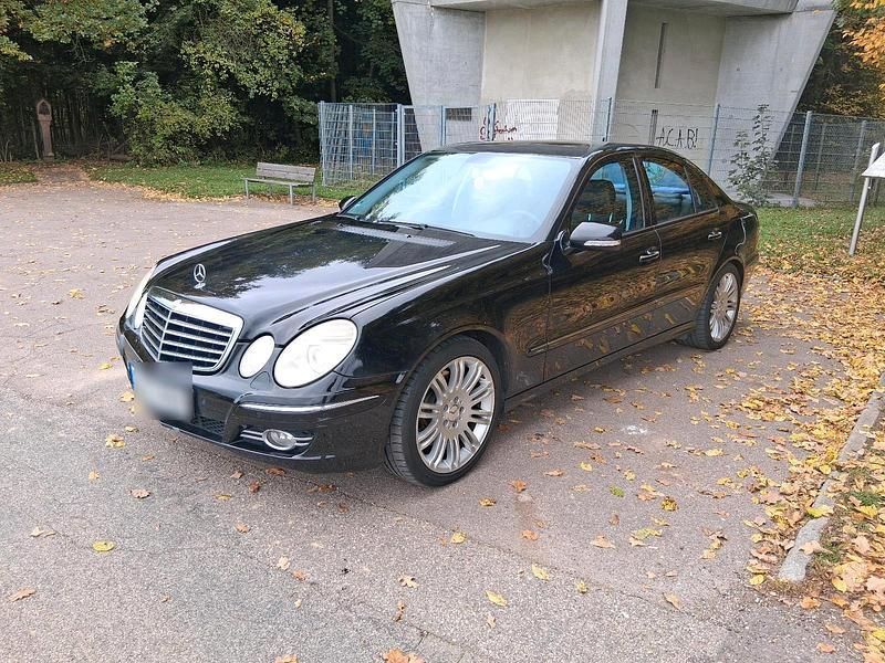 Schwarz Gebraucht 2008 Mercedes E280 Limousine | 6.495 € (Fairer Preis) - Bild 1/4