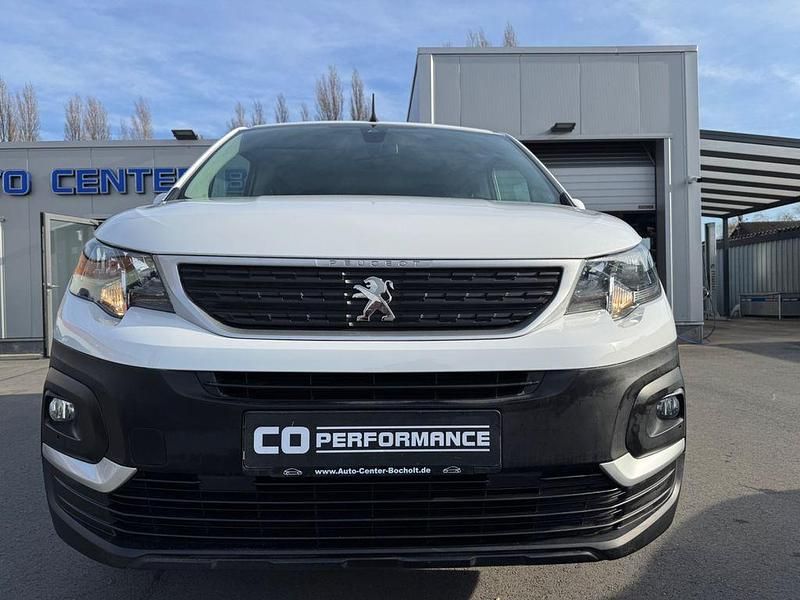 Gebraucht Peugeot Rifter Active 102 PS (75 kW) 2018 Weiß Van / Kleinbus