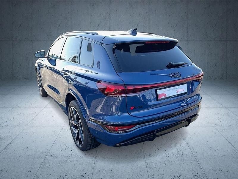 Gebraucht Audi SQ6 e-tron Ambiente 359 kW (489 PS) 2024 Ascariblau metallic SUV