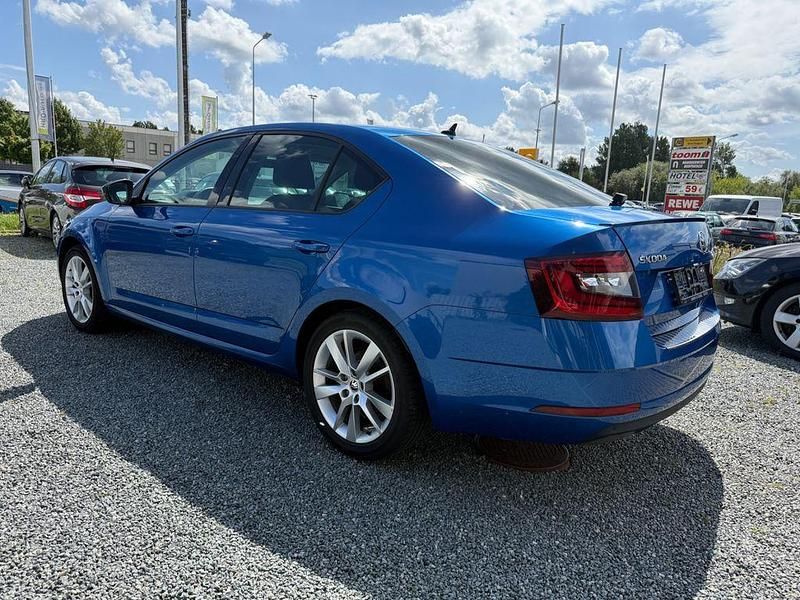 Gebraucht Skoda Octavia Style 179 PS (131 kW) 2018 Blau Limousine