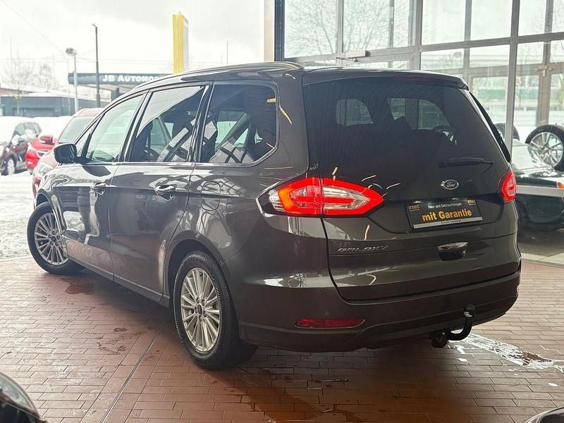 Gebraucht Ford Galaxy Titanium 179 PS (131 kW) 2018 Grau Van / Kleinbus