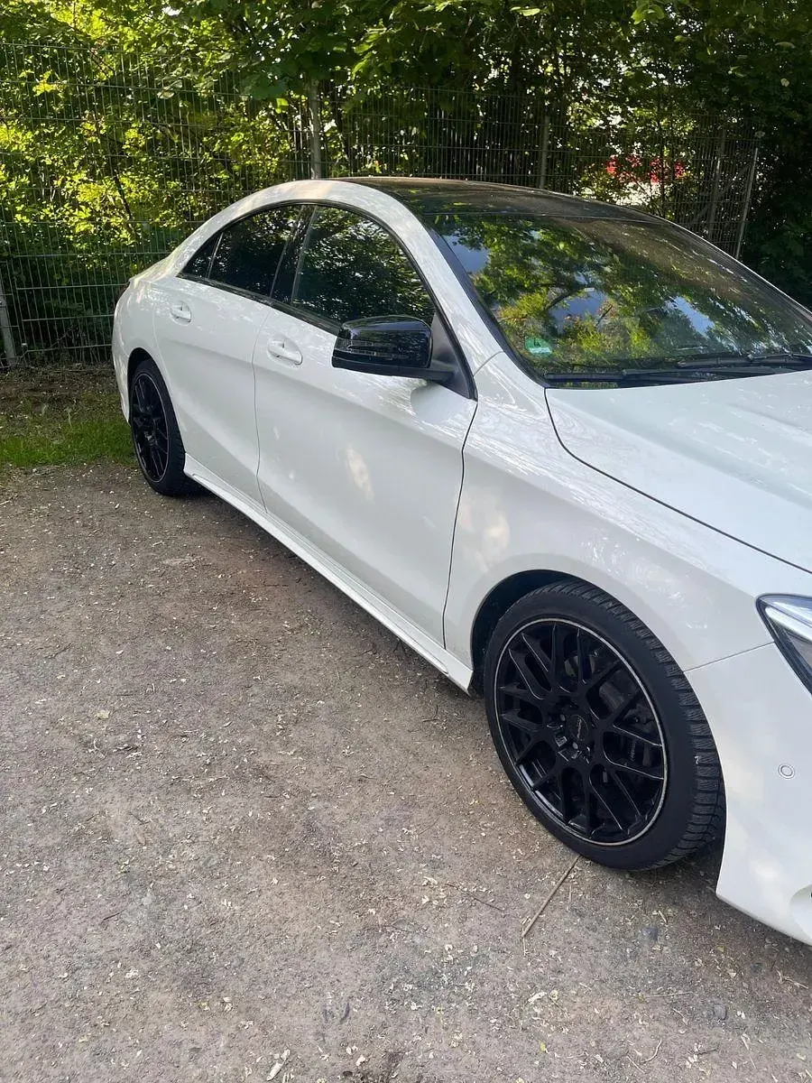 Gebraucht Mercedes CLA200 AMG line 156 PS (114 kW) 2016 Weiß Coupé