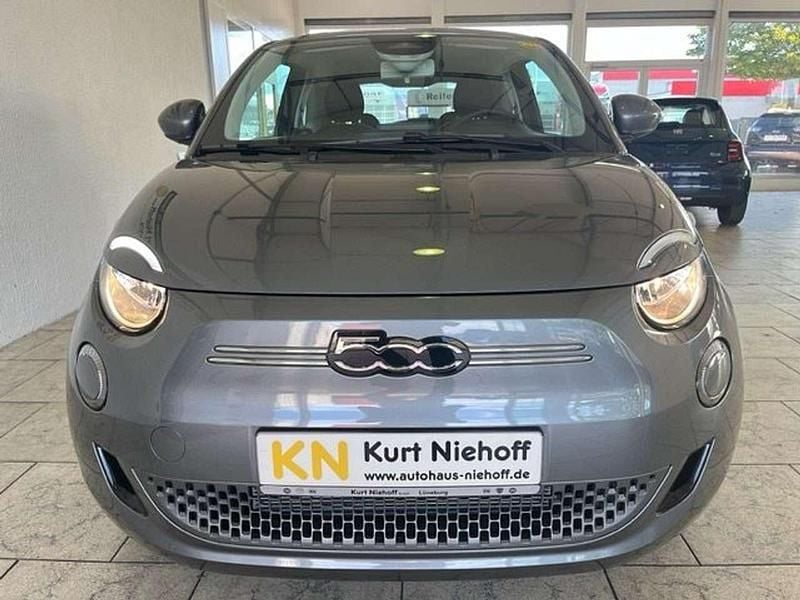 Gebraucht Fiat 500e Action 69 kW (95 PS) 2022 Grau Limousine