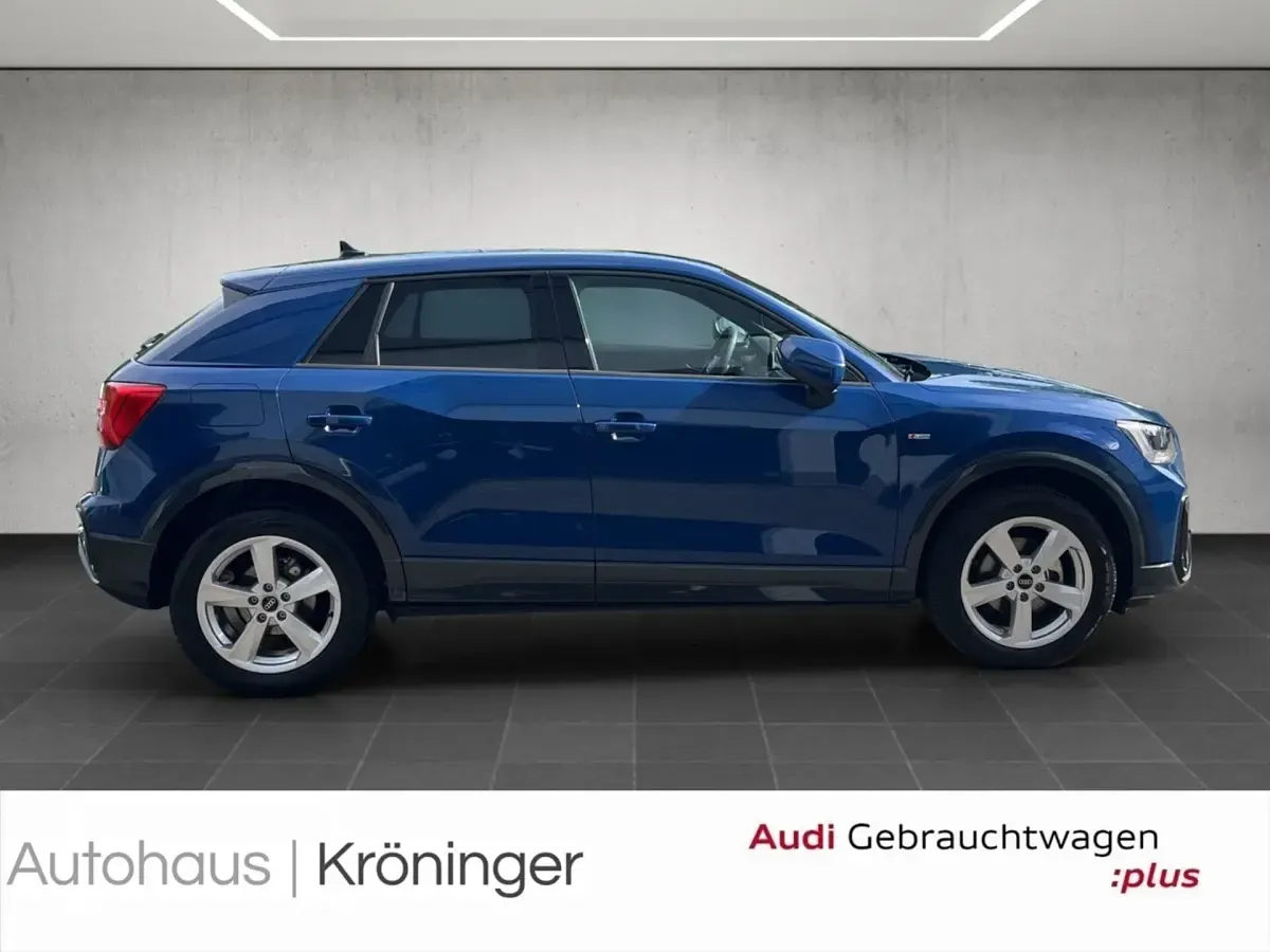 Gebraucht Audi Q2 S-Line 150 PS (110 kW) 2025 Ascariblau metallic SUV