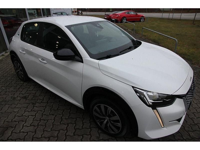 Gebraucht Peugeot 208 Active 100 kW (136 PS) 2022 Weiß Kleinwagen