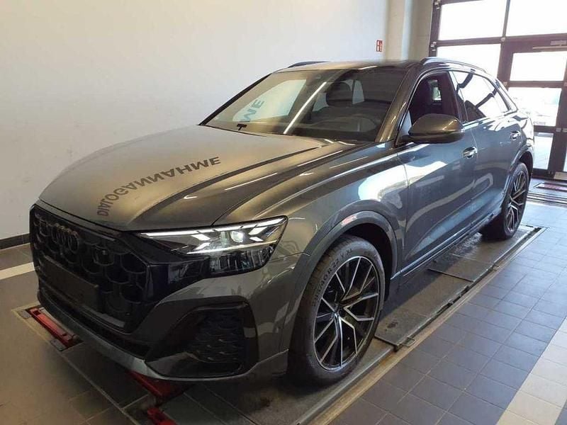 Gebraucht Audi Q8 S-Line 286 PS (210 kW) 2024 Daytonagrau perleffekt SUV