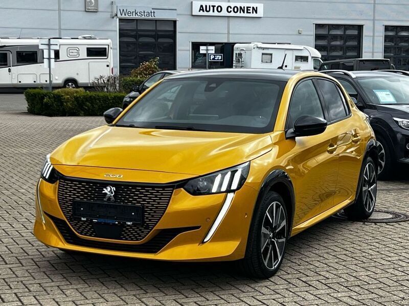 Gelb Gebraucht 2021 Peugeot e-208 GT Kleinwagen | 16.880 € (Fairer Preis) - Bild 1/4