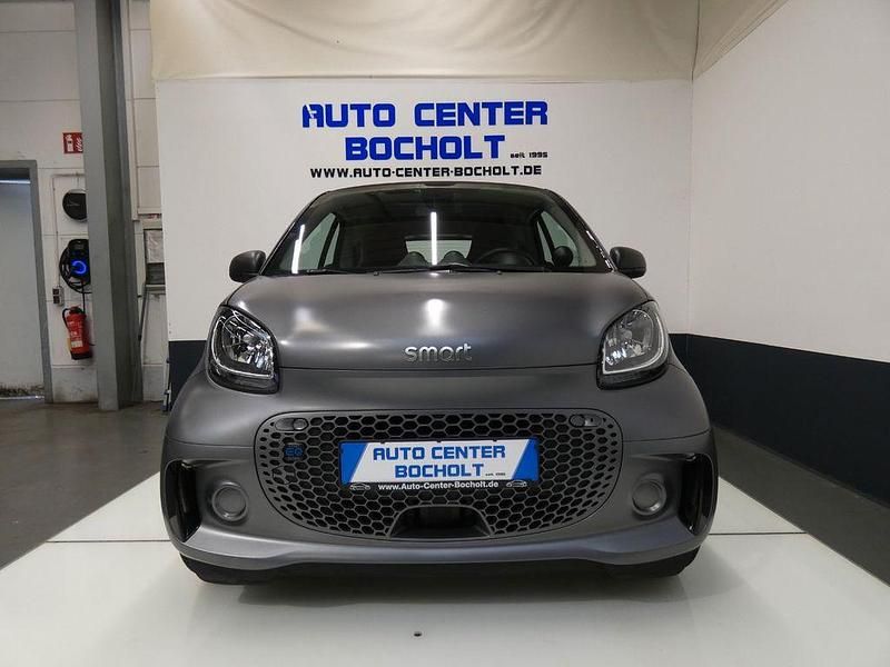Schwarz Gebraucht 2022 Smart ForTwo Electric Drive Coupé | 9.950 € (Superpreis) - Bild 1/4
