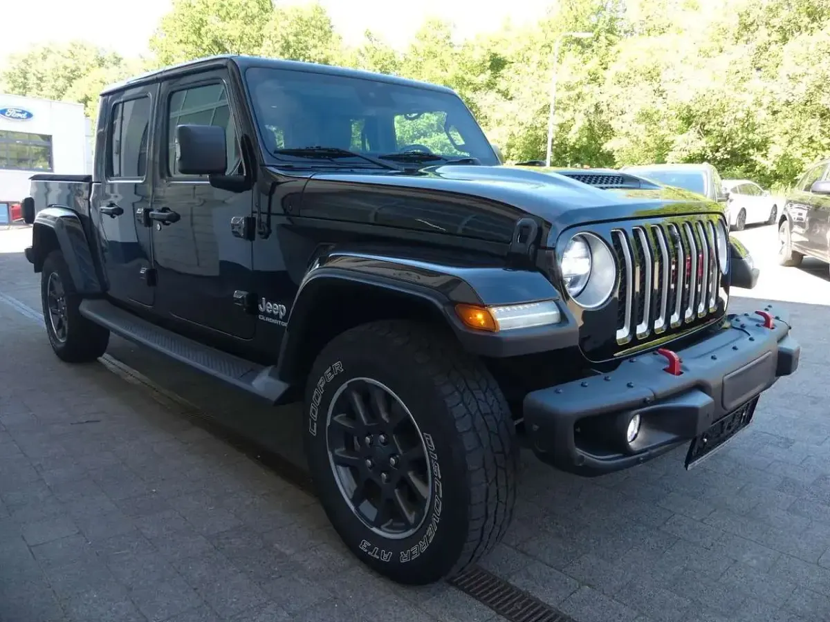 Gebraucht Jeep Gladiator Overland 264 PS (194 kW) 2021 Schwarz Pickup