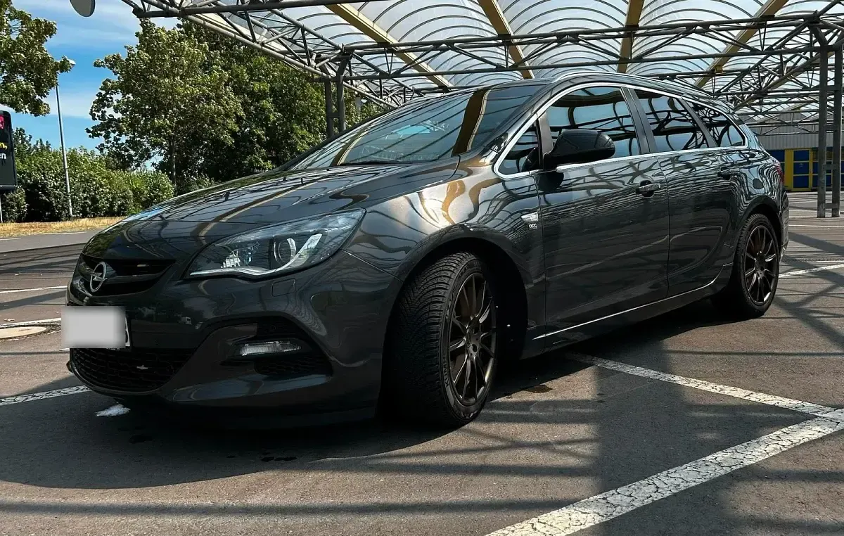 Gebraucht Opel Astra OPC 165 PS (121 kW) 2015 Grau Kombi