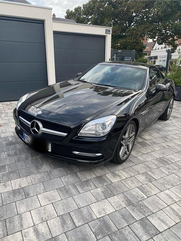 Schwarz Gebraucht 2013 Mercedes SLK200 Style Cabrio | 23.800 € - Bild 1/4