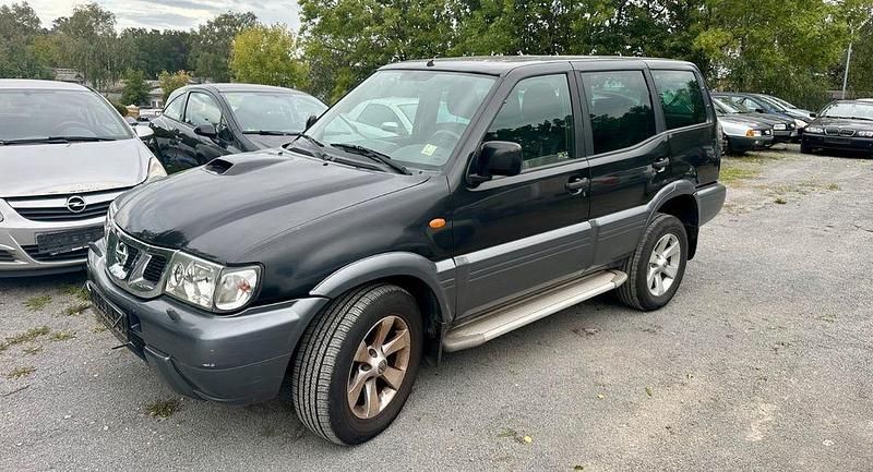 Schwarz Gebraucht 2006 Nissan Terrano SUV | 7.200 € - Bild 1/4