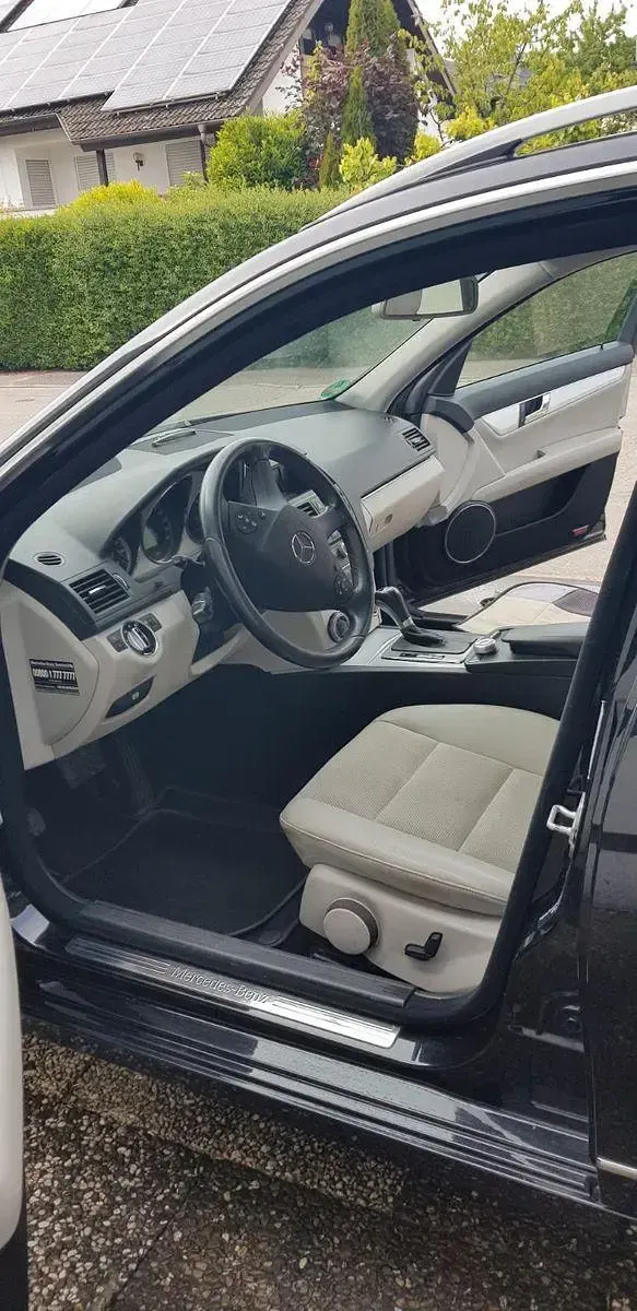 Gebraucht Mercedes 200 136 PS (100 kW) 2010 Grau Kombi