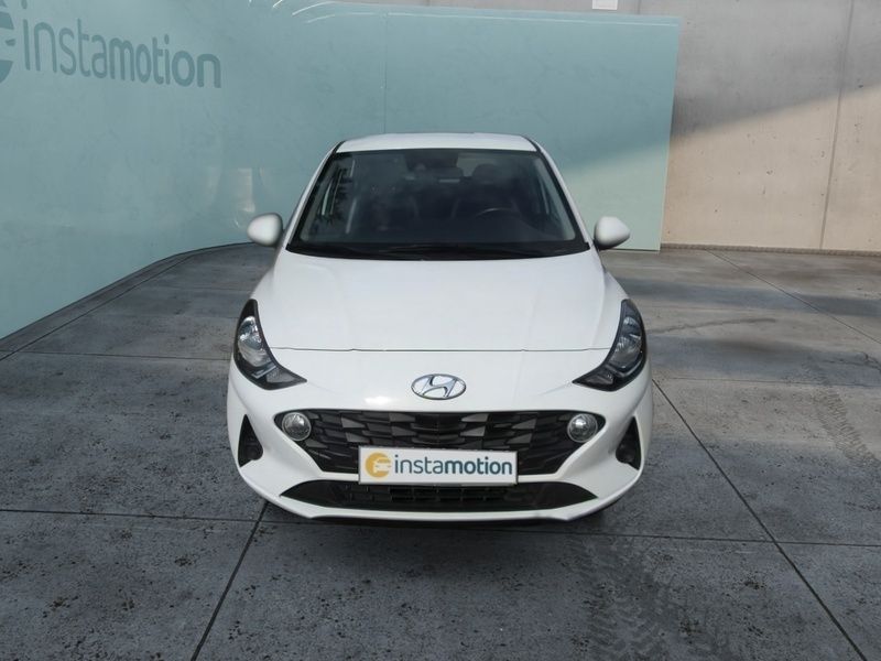 Gebraucht Hyundai i10 Select 67 PS (49 kW) 2021 Weiß Kleinwagen
