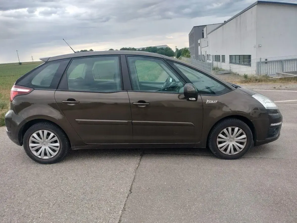 Gebraucht Citroën C4 Picasso Tendance 156 PS (114 kW) 2011 Braun Van / Kleinbus
